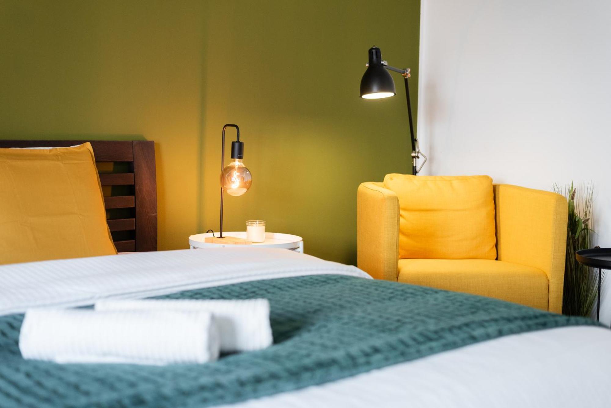 Spacious Apartments Near Karlin Square Praga Exterior foto